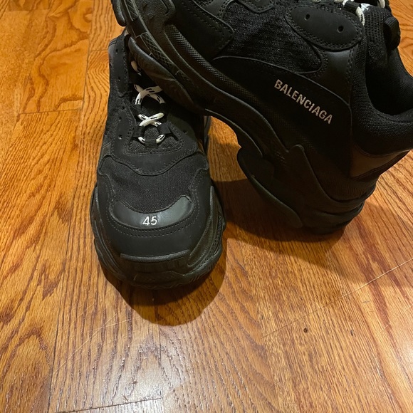 Balenciaga black men’s sneakers main image 6